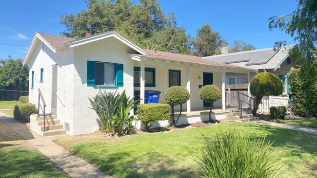 Building Photo - College Area Cottage Rental