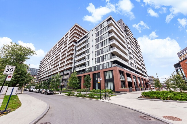 Building Photo - St Ann Appartements