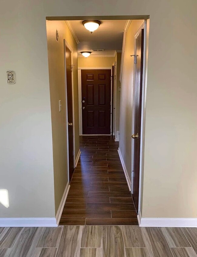 Photo - 8547 Westchester Dr