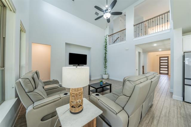 Photo - 921 Bayberry Dr