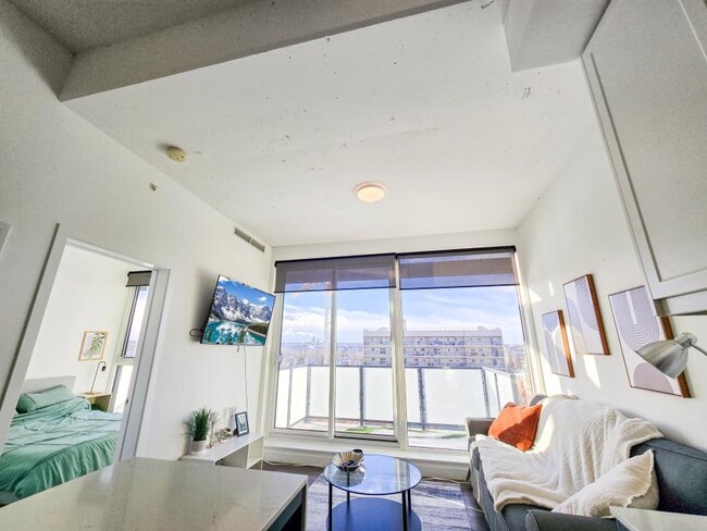 Photo - 1.0 bedroom in Calgary Alberta T2N 1T7 Unit 910