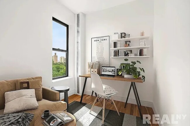 Photo - 243 Henry St Unit 2A