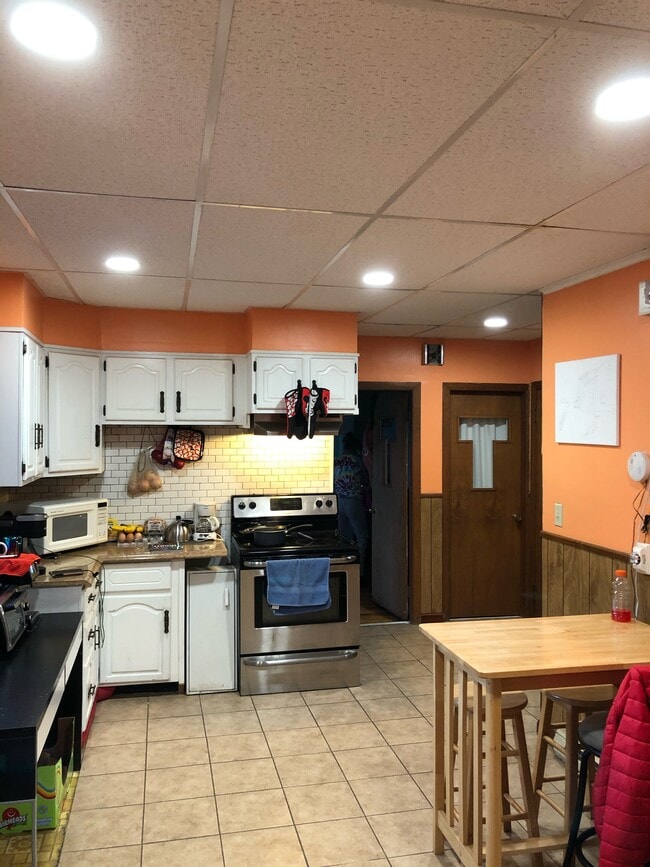 Photo - 18 Carver St