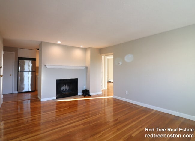 Apt 32 - 50 Evergreen St Condo Unit 32