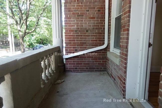 Photo - 9 Egremont Rd Unit 1