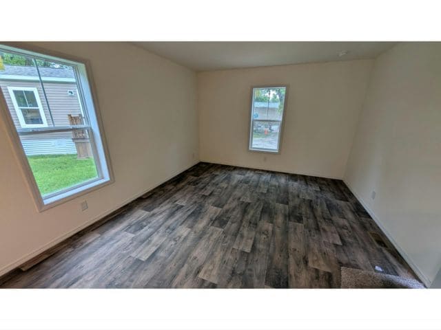 Photo - 152 Lynn Ln