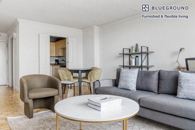 Photo - 221 Massachusetts Ave Unidad FL8-ID648