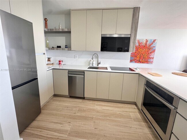 Photo - 2899 Collins Ave Unit 1201