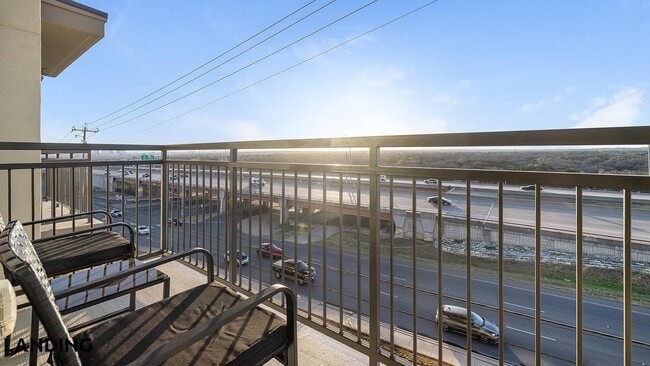 Photo - 3100 Scofield Ridge Pkwy Unidad 1336