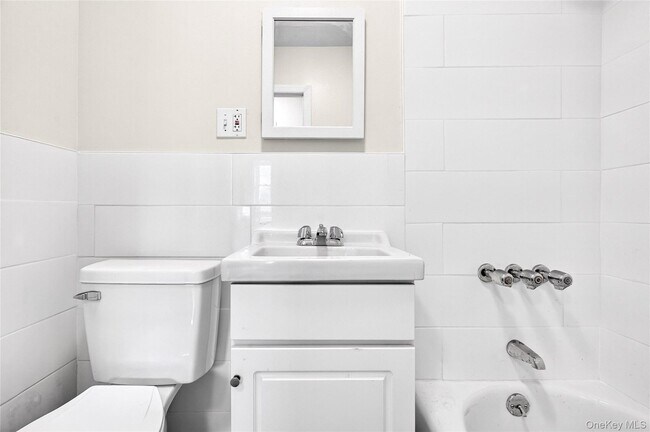 Photo - 3615 Eastchester Rd Unit 2