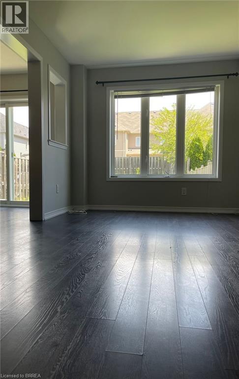 Photo - 111 Bisset Ave