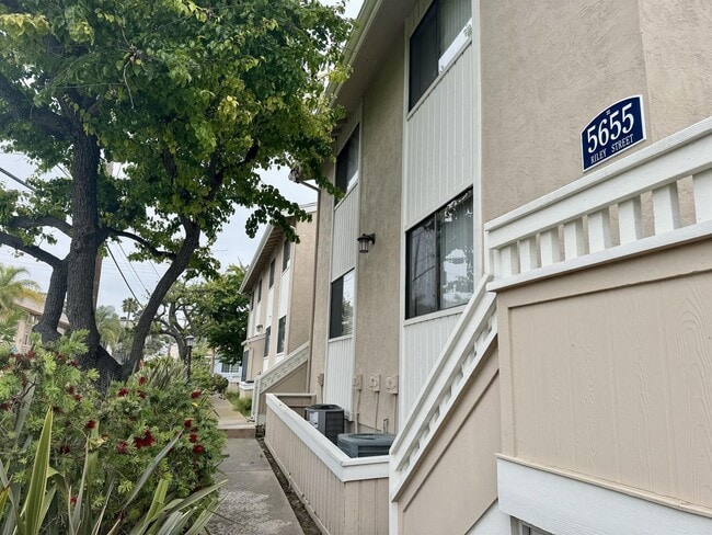 Photo - 5655 Riley St Townhome