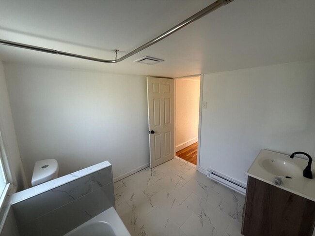 Photo - 180 Panama St