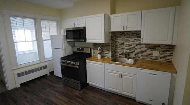 Building Photo - 69 Holworthy St Unit . Rental