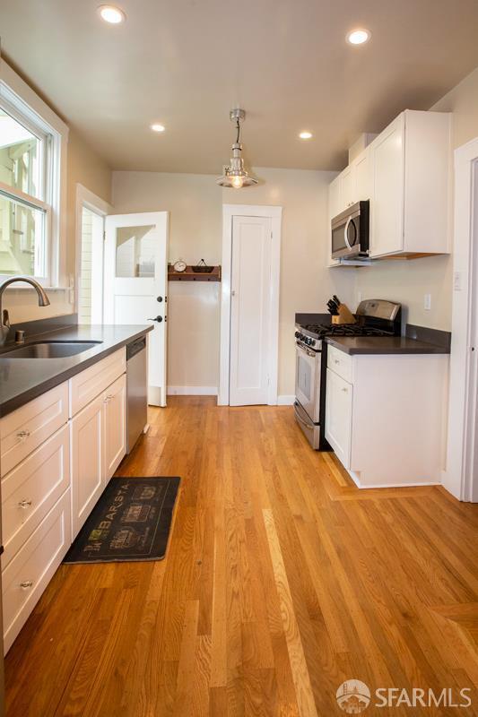 Photo - 3627 Scott St