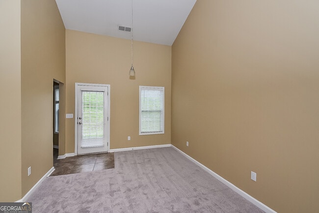 Photo - 3260 Franklin St