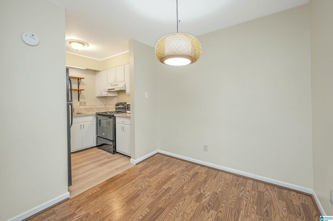 Photo - 2727 Highland Ave Unit 204