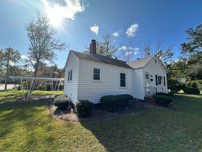 Photo - Modernized 3 bed 1 bath house