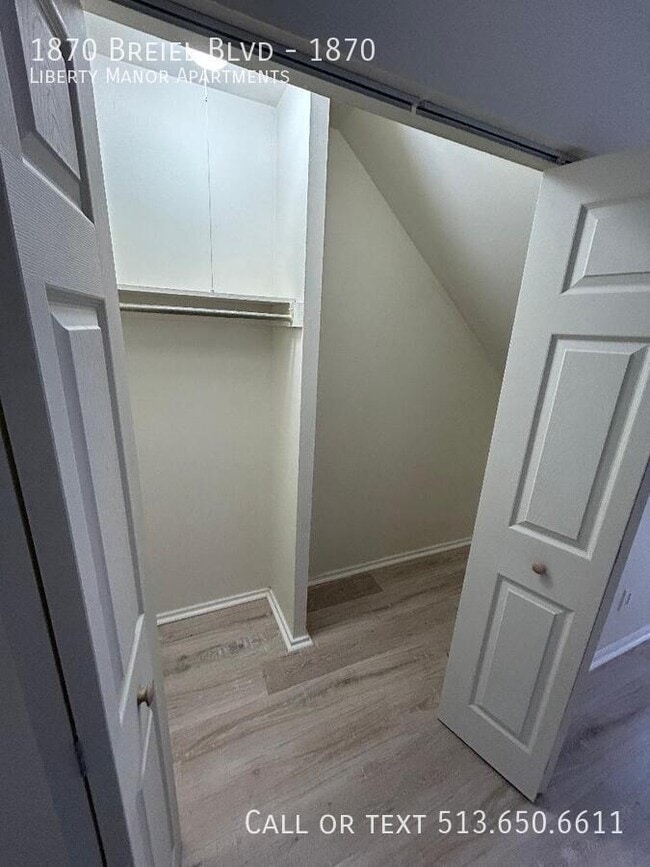 Photo - 1870 S Breiel Blvd Unidad 1870