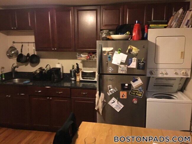 Photo - 429 Franklin St Unit 1R