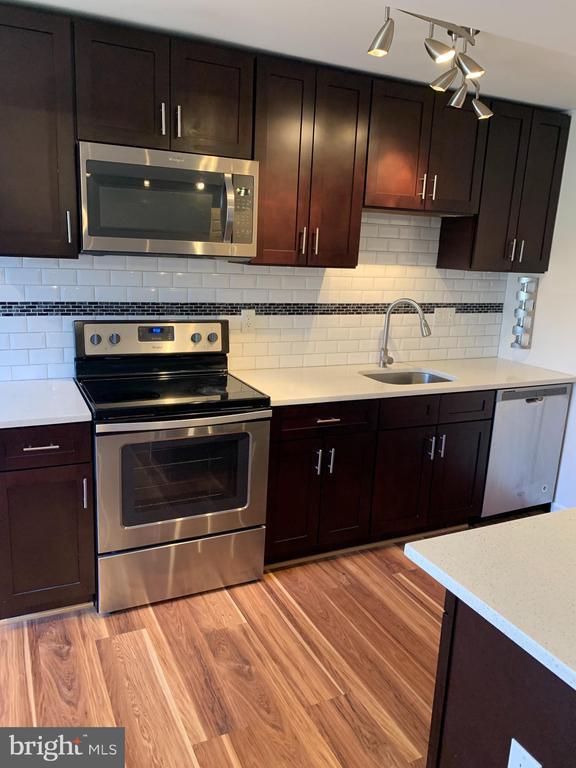 Photo - 2 Normandy Square Ct Unit D