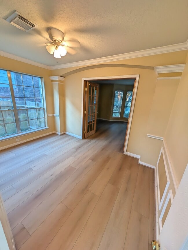 Photo - 18927 Hikers Trail Dr