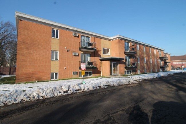 Photo - Edgewood Club