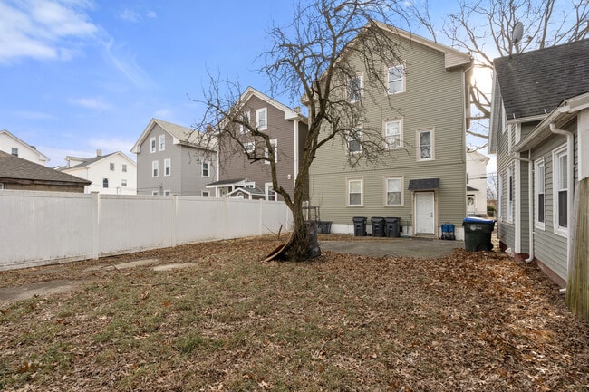 Photo - 170 Allston St Unidad 2