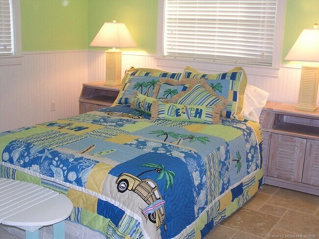 Photo - 513 Gunwale Ln