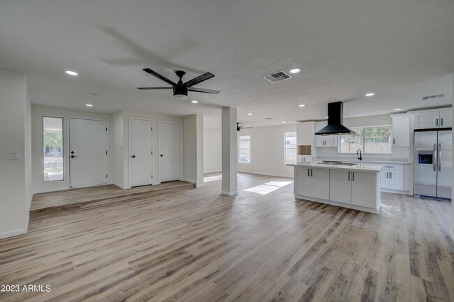 Photo - 7113 W Sunnyside Dr