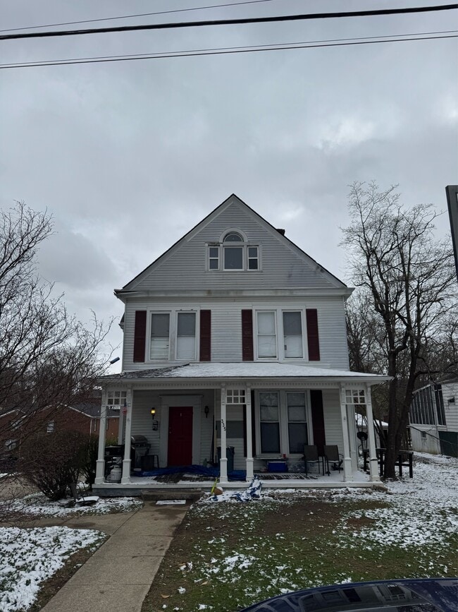 Building Photo - 335 High St