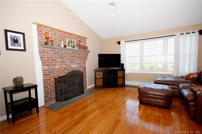 Photo - 9 Ledgewood Ct