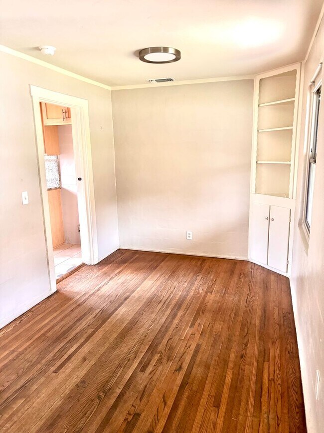 Photo - Edi2324/Jill2343 Unit Edi2324