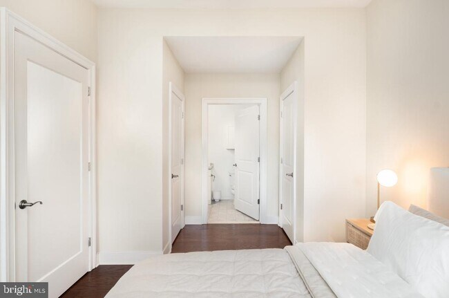 Photo - 1900 Arch St Unit 926