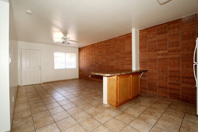 Photo - West Rose Lane