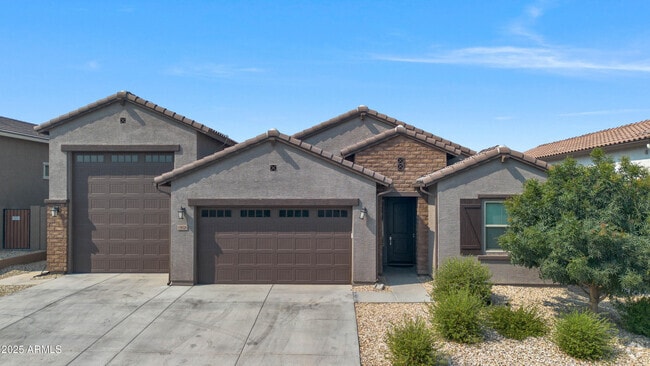 Building Photo - 19026 W Sierra St Rental