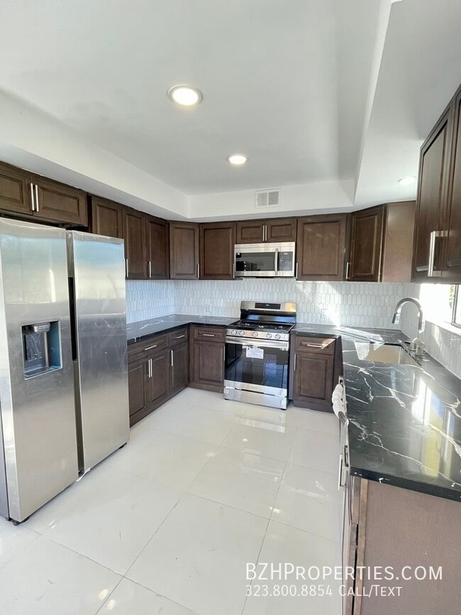 Photo - 7707 Romaine St Apartment Unit 4