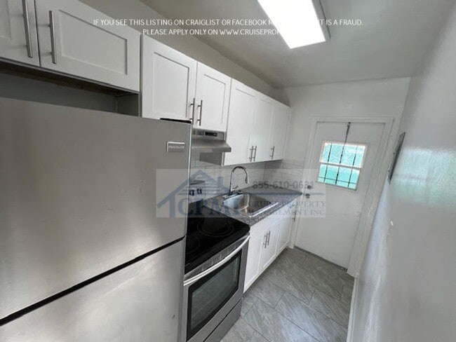Photo - Affordable Downtown WPB 2/1 without the Downtown Price Steps Away From it ALL!! $995 Sec Dep spec... Unit 1