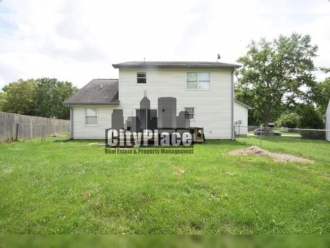 Photo - 1442 Maria Ave