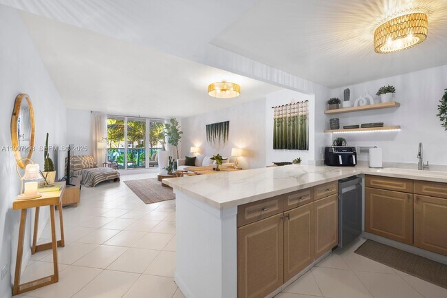 Photo - 2301 Collins Ave Unit 519