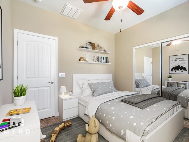 Photo - 1367 S Country Club Dr