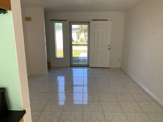 Photo - 2138 19th Ave SW