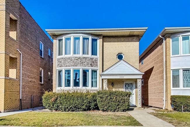 Building Photo - 5454 W Schubert Ave