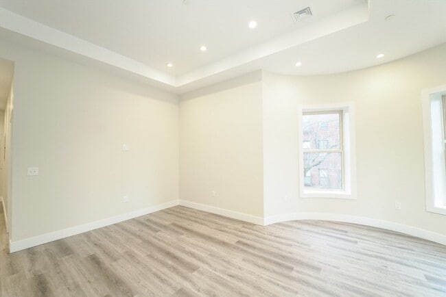 Photo - 424 Marlborough St Unit 2