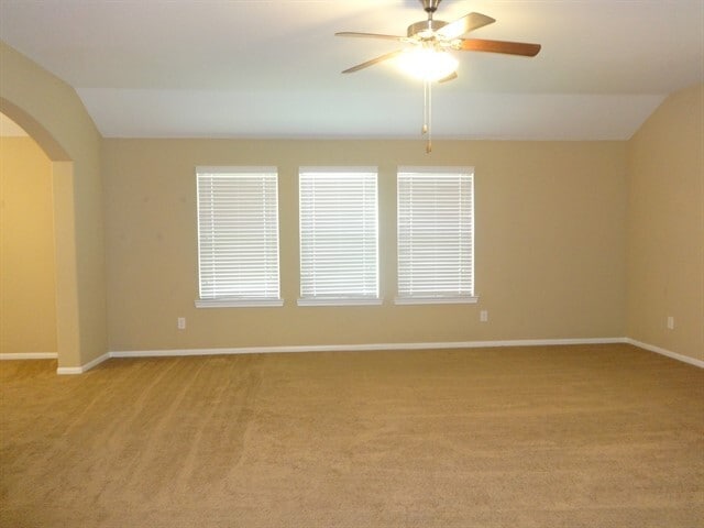 Photo - 28606 Lockeridge Farms Dr