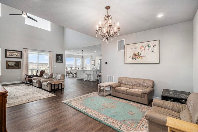 Photo - Castle rock 4 Bed 4 Bath luxury Home!!
