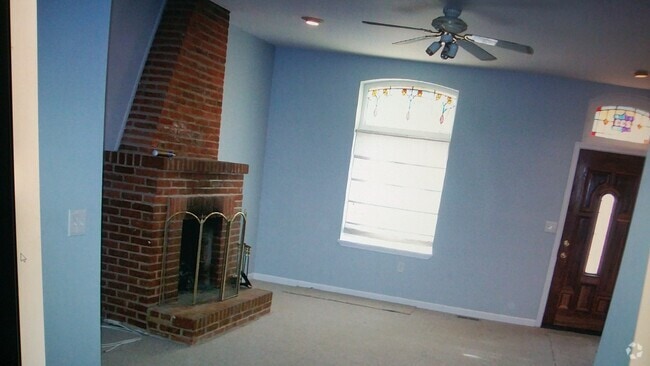 Building Photo - 233 S Chester St Rental
