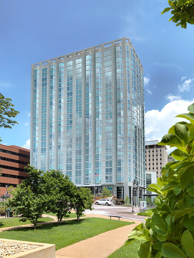 Clayton On The Park Apartments Saint Louis, MO