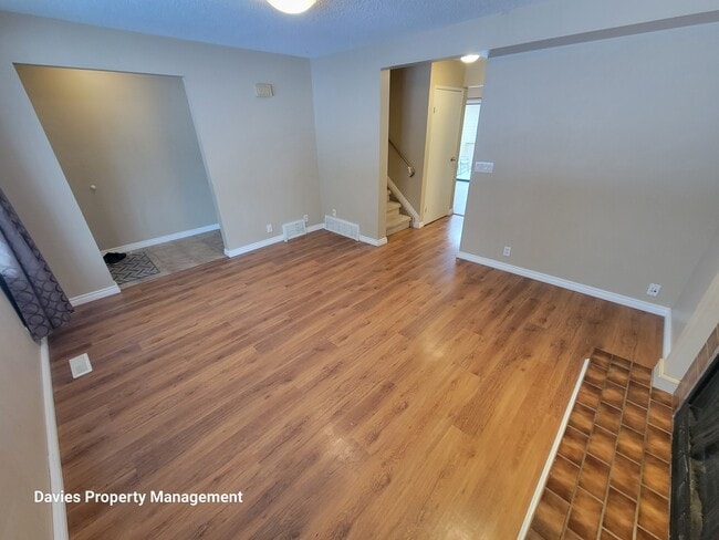 Photo - 9323-9173 173 St NW