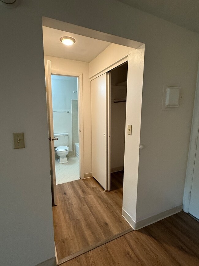 Photo - 4370 Erie Ave